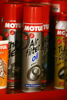 spray Motul pentru ungere filtre aer